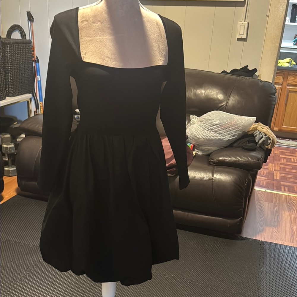 Elegant Black Long Sleeve Dress